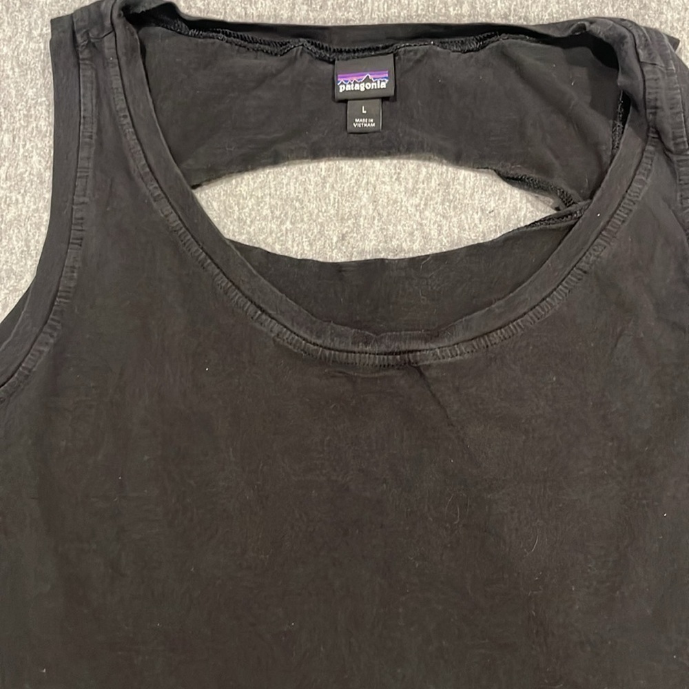 Patagonia women’s Large black tank top. - Picture 3 of 9